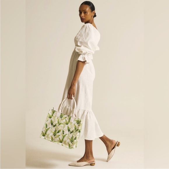 Nothing Fits But Dress - Picture 4 of 10